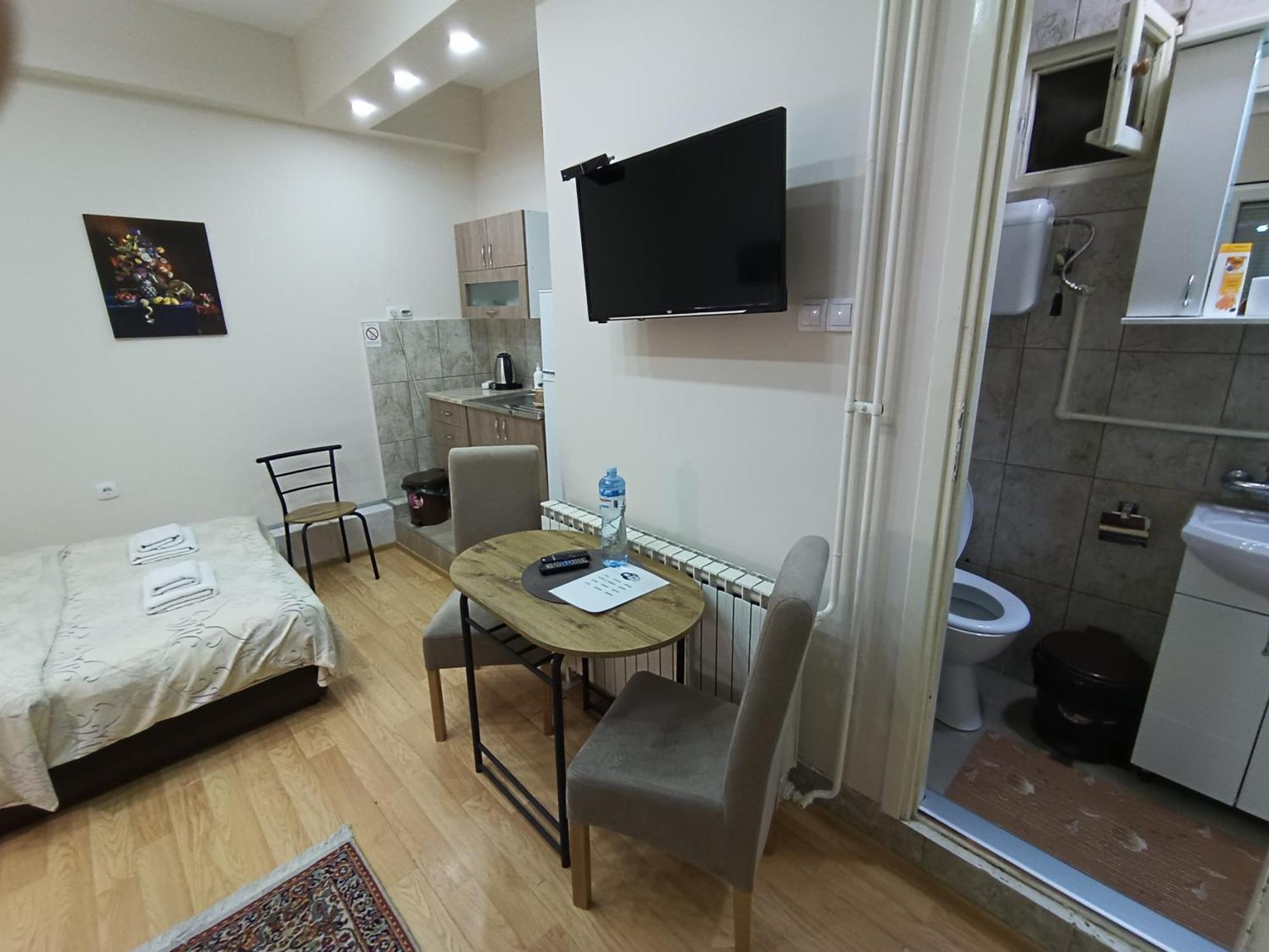 Apartments & Rooms -Mdl Lazic Belgrade Luaran gambar