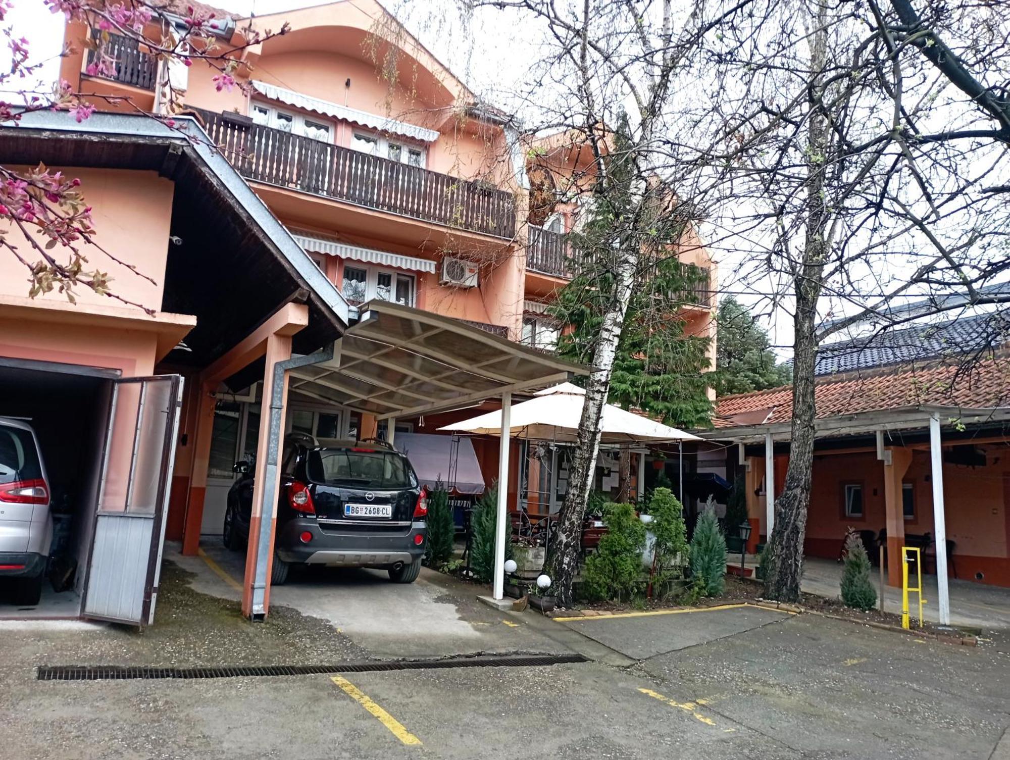 Apartments & Rooms -Mdl Lazic Belgrade Luaran gambar