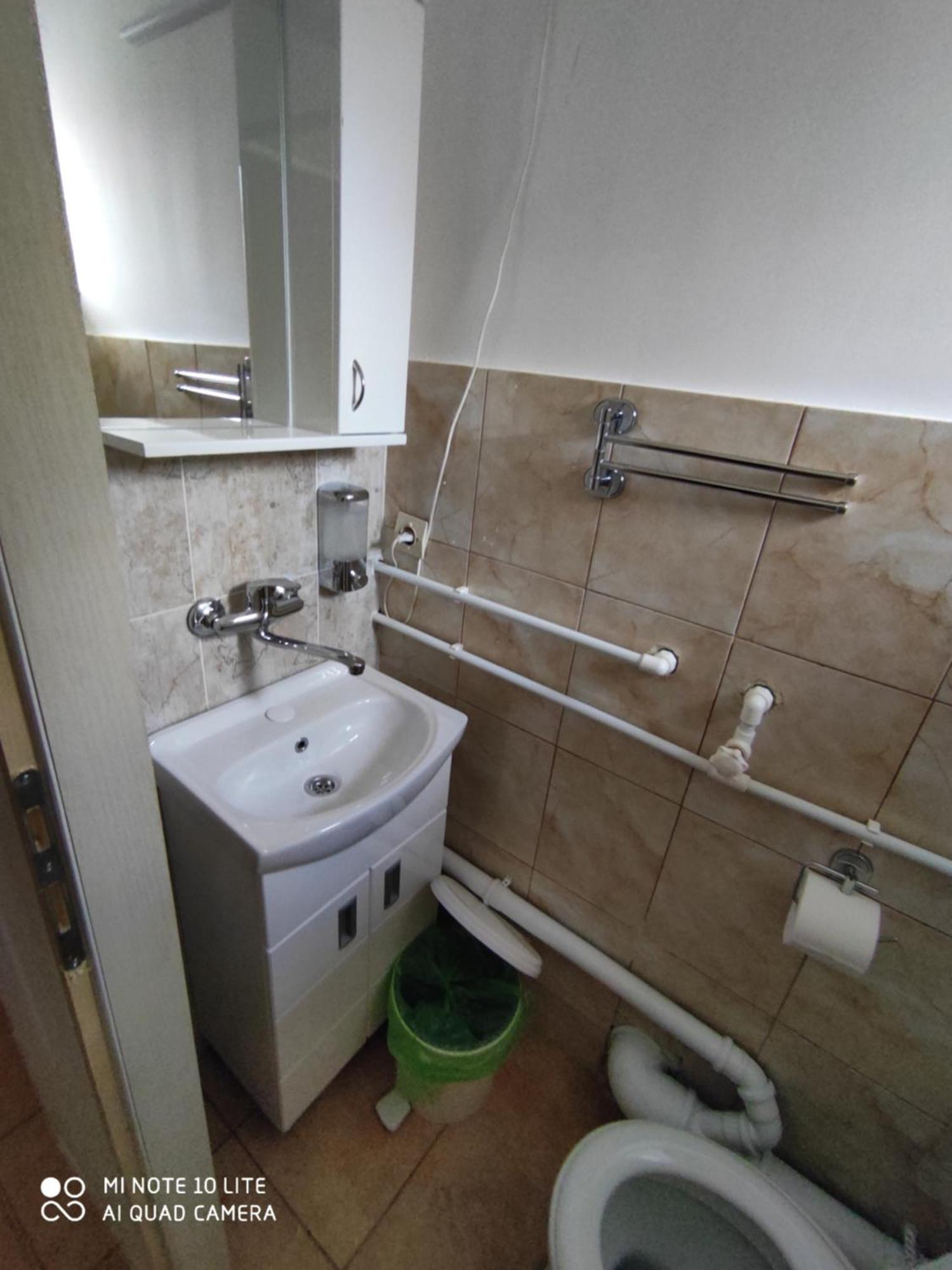 Apartments & Rooms -Mdl Lazic Belgrade Bilik gambar