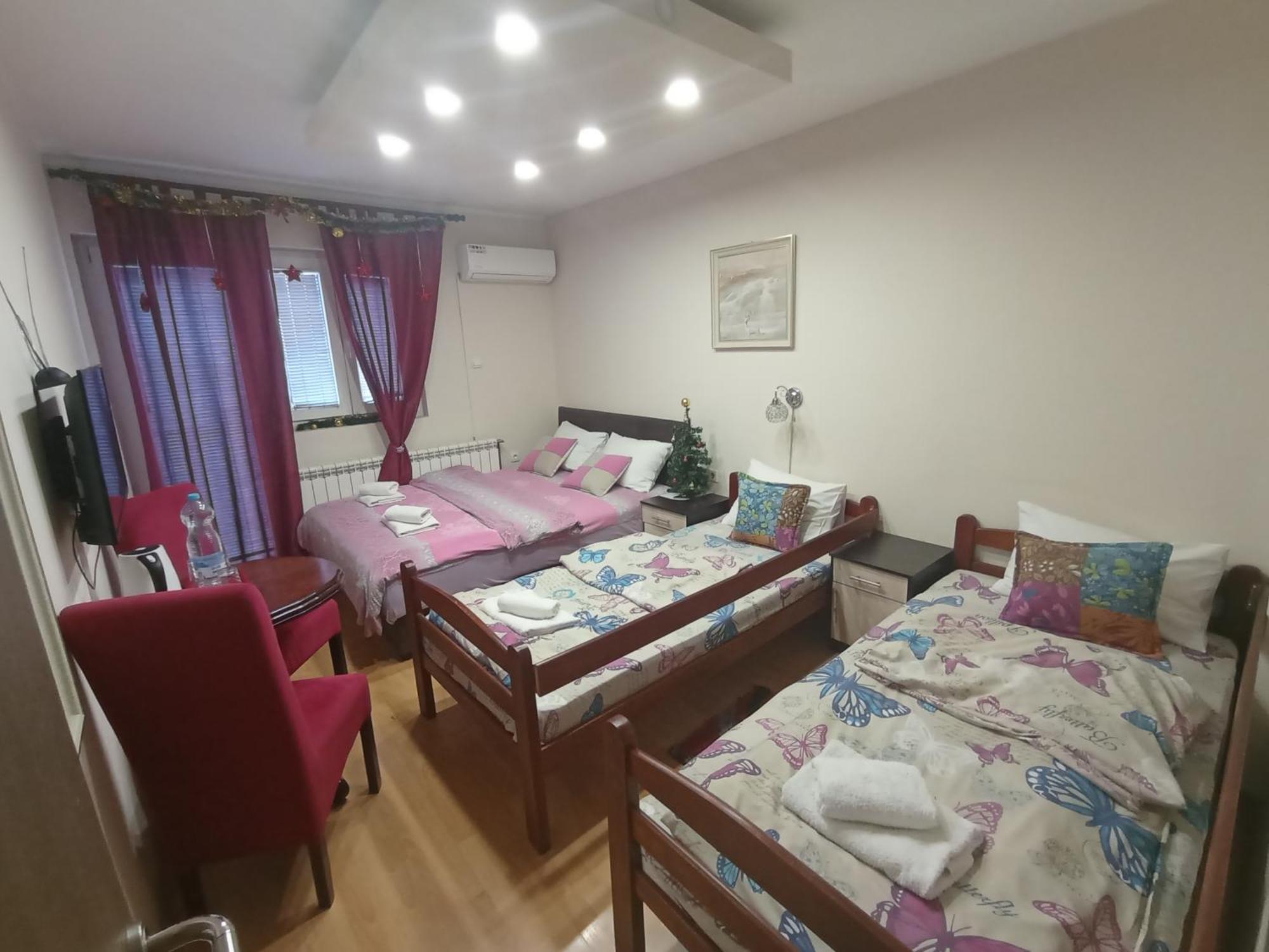 Apartments & Rooms -Mdl Lazic Belgrade Luaran gambar